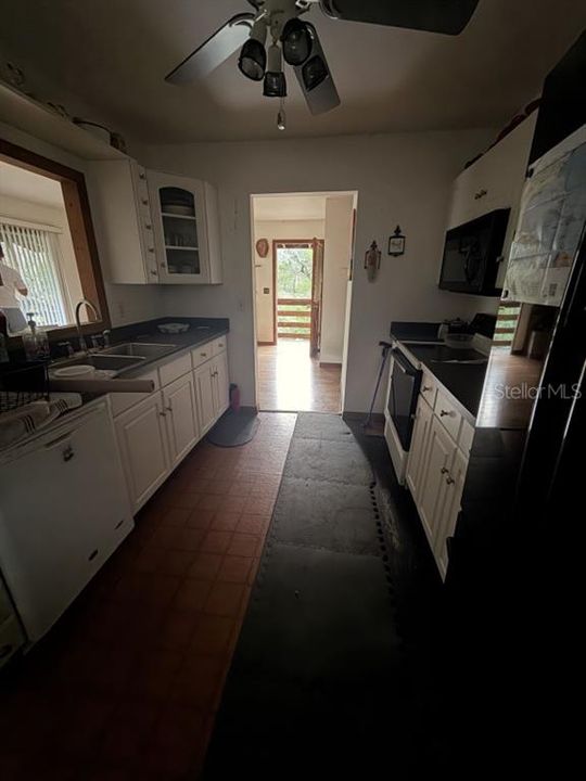 En Venta: $153,900 (2 camas, 1 baños, 864 Pies cuadrados)