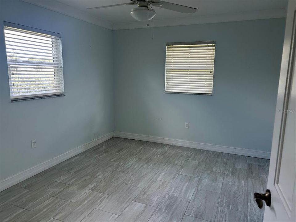 For Rent: $2,100 (3 beds, 2 baths, 1621 Square Feet)