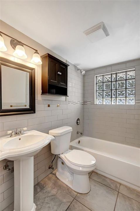 En Venta: $239,900 (3 camas, 1 baños, 1370 Pies cuadrados)