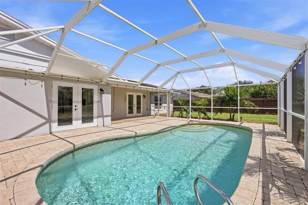 En Venta: $459,900 (3 camas, 2 baños, 1498 Pies cuadrados)