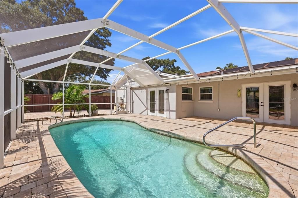 En Venta: $459,900 (3 camas, 2 baños, 1498 Pies cuadrados)
