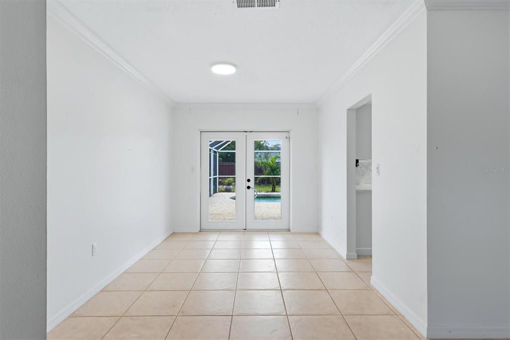 En Venta: $459,900 (3 camas, 2 baños, 1498 Pies cuadrados)