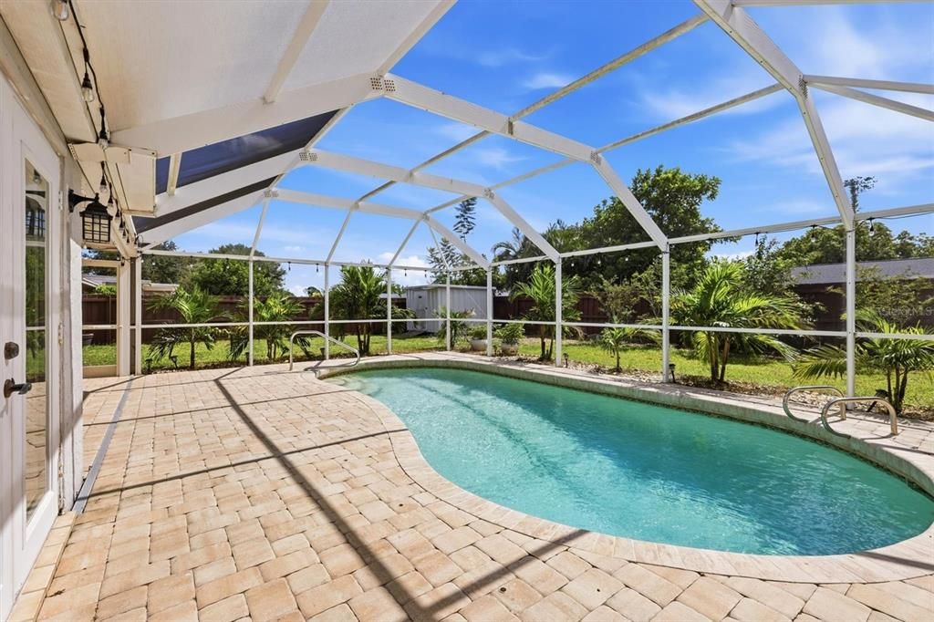 En Venta: $459,900 (3 camas, 2 baños, 1498 Pies cuadrados)