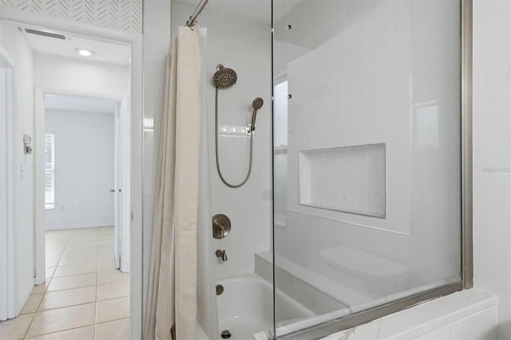 En Venta: $459,900 (3 camas, 2 baños, 1498 Pies cuadrados)