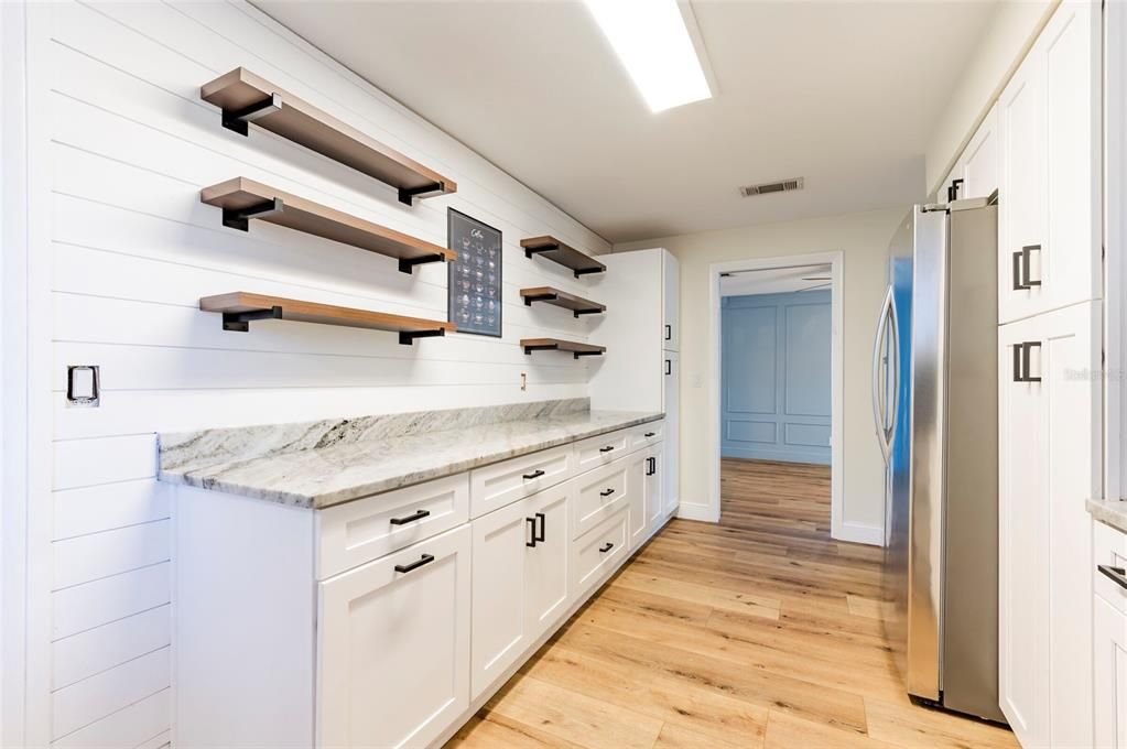 En Venta: $439,000 (3 camas, 2 baños, 1454 Pies cuadrados)