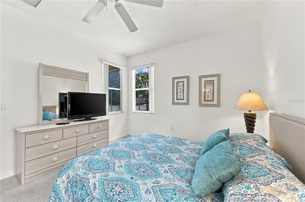 : $329,999 (4 camas, 3 baños, 1833 Pies cuadrados)