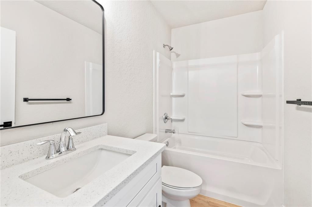 На продажу: $349,900 (4 спален, 2 ванн, 1871 Квадратных фут)