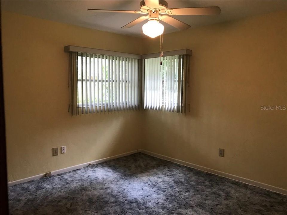 В аренду: $1,350 (2 спален, 1 ванн, 1225 Квадратных фут)