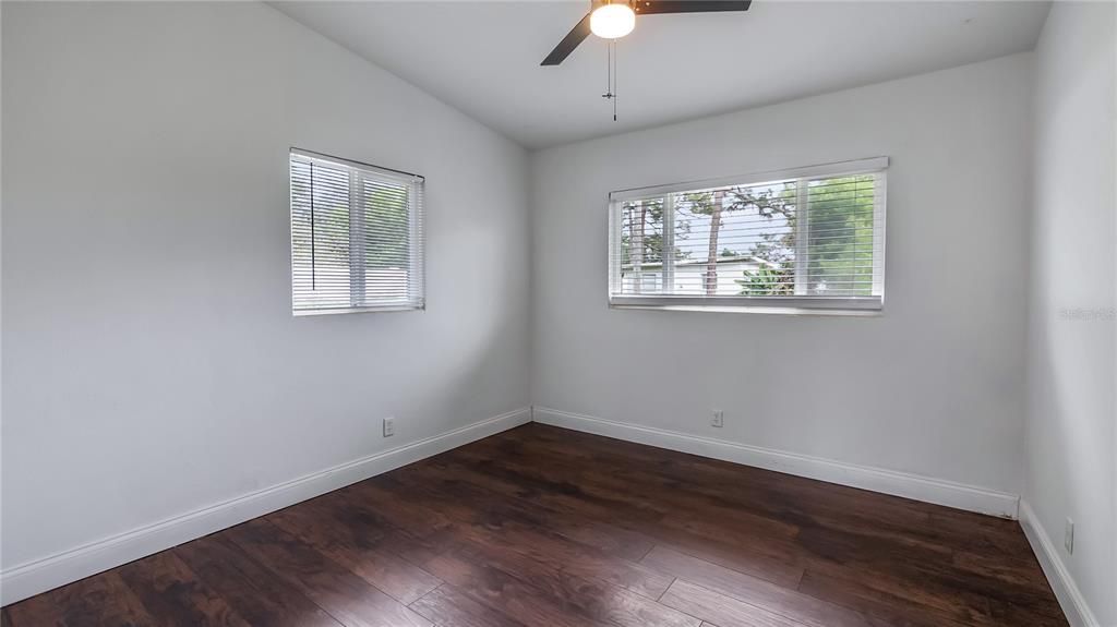For Sale: $240,000 (3 beds, 1 baths, 892 Square Feet)