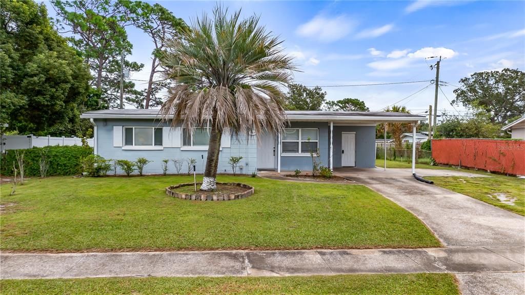 For Sale: $240,000 (3 beds, 1 baths, 892 Square Feet)