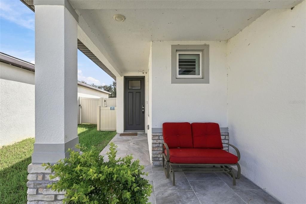 На продажу: $324,900 (4 спален, 2 ванн, 1605 Квадратных фут)