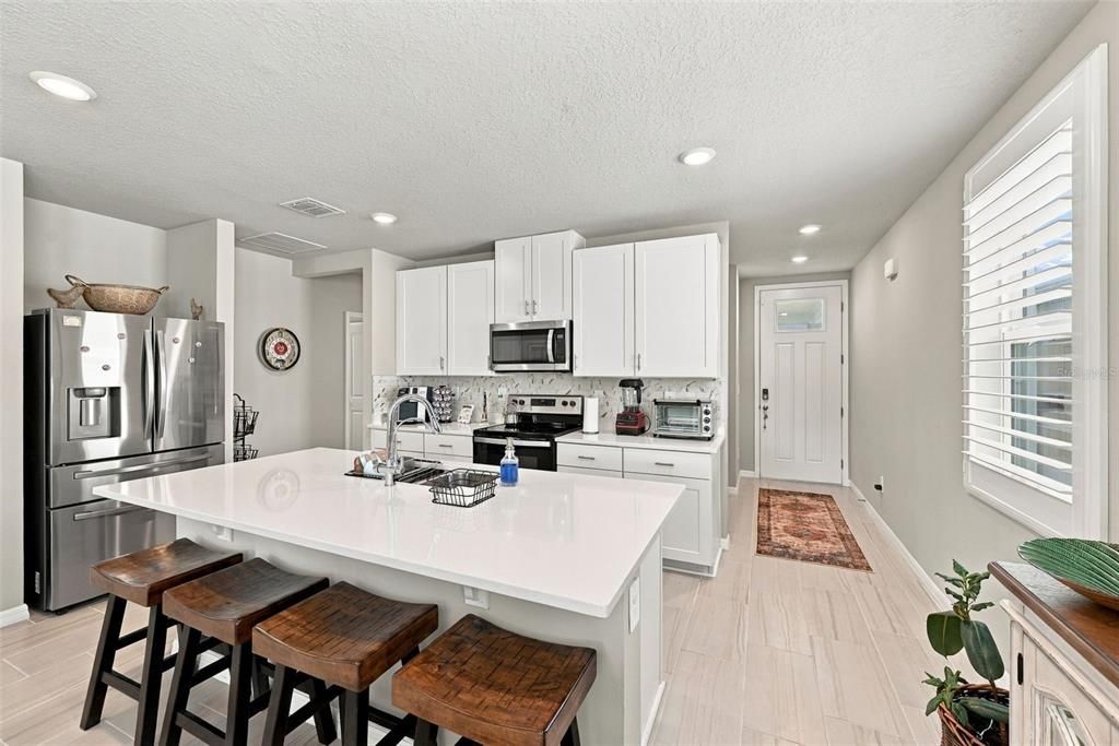 На продажу: $324,900 (4 спален, 2 ванн, 1605 Квадратных фут)