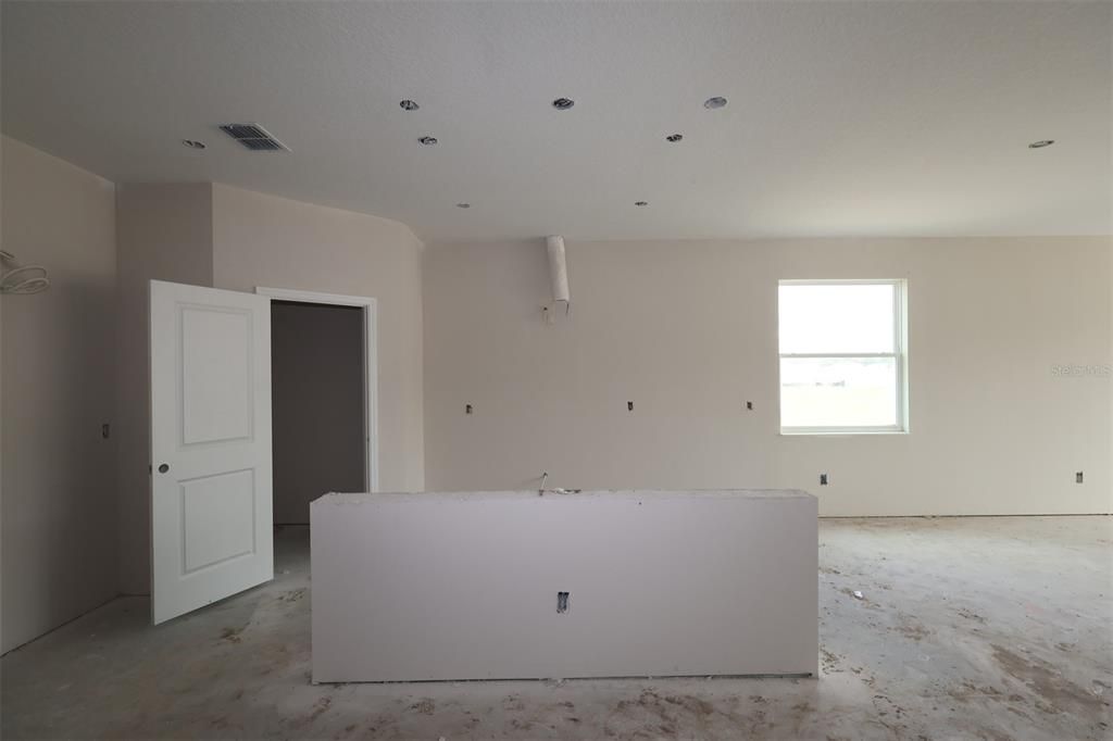 For Sale: $554,990 (5 beds, 4 baths, 3102 Square Feet)