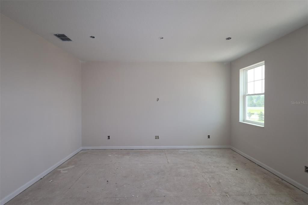For Sale: $554,990 (5 beds, 4 baths, 3102 Square Feet)