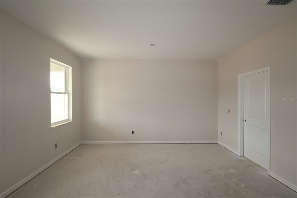 For Sale: $554,990 (5 beds, 4 baths, 3102 Square Feet)