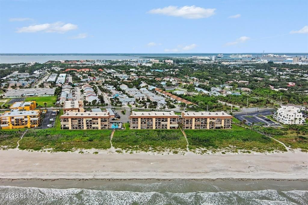 For Sale: $539,000 (2 beds, 2 baths, 1222 Square Feet)