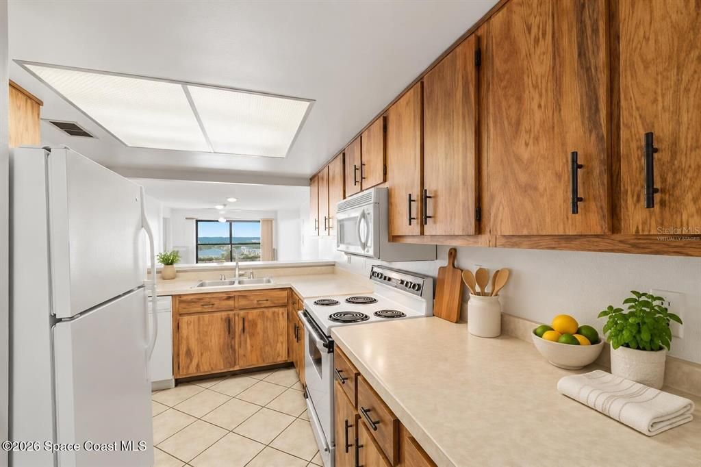 For Sale: $539,000 (2 beds, 2 baths, 1222 Square Feet)