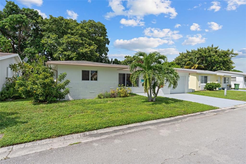 En Venta: $382,600 (2 camas, 2 baños, 1257 Pies cuadrados)