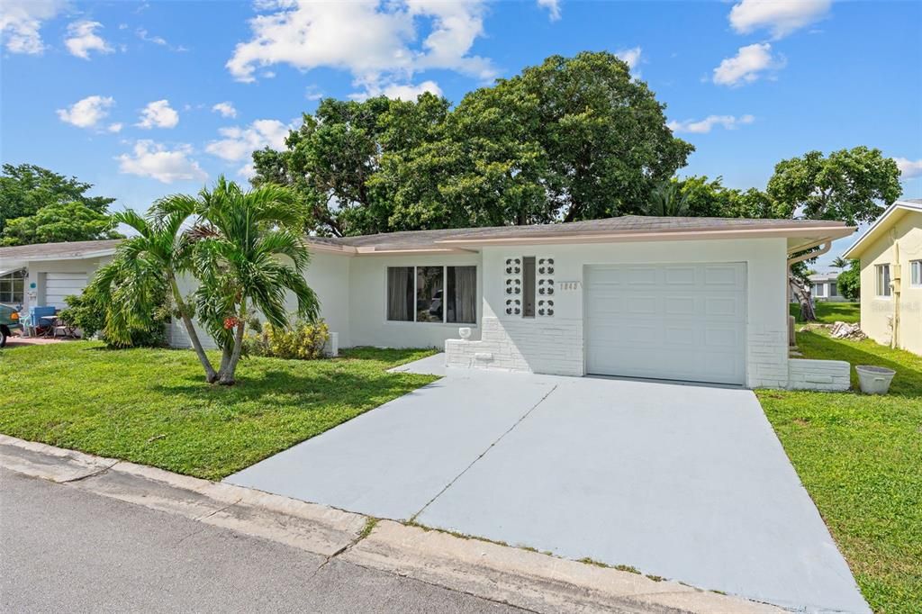 En Venta: $382,600 (2 camas, 2 baños, 1257 Pies cuadrados)