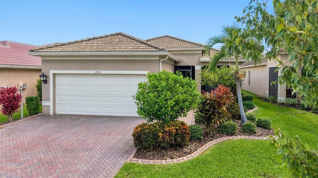 На продажу: $349,999 (3 спален, 2 ванн, 1868 Квадратных фут)