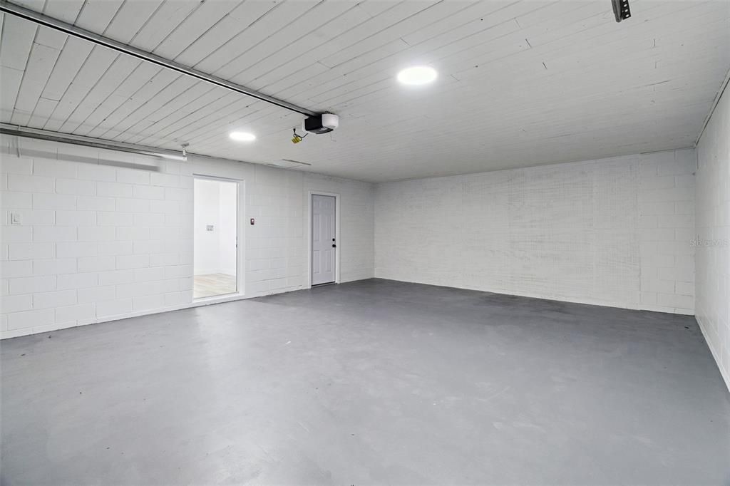 На продажу: $320,000 (4 спален, 2 ванн, 1704 Квадратных фут)