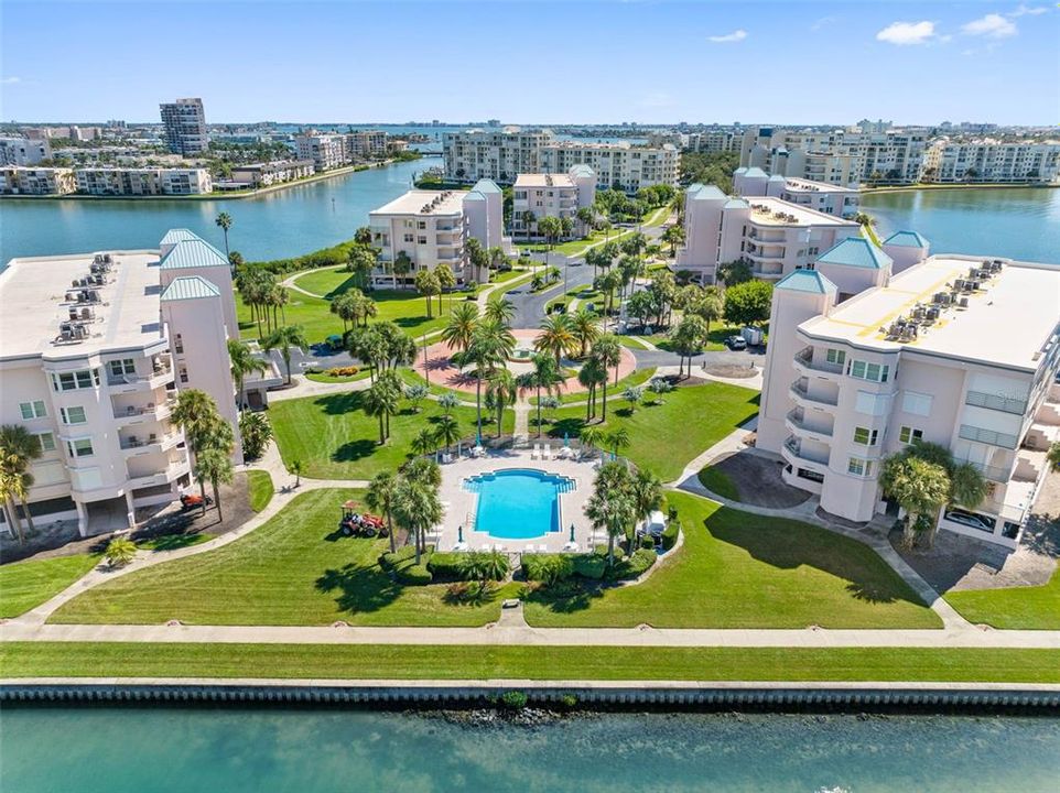 На продажу: $625,000 (2 спален, 2 ванн, 1265 Квадратных фут)