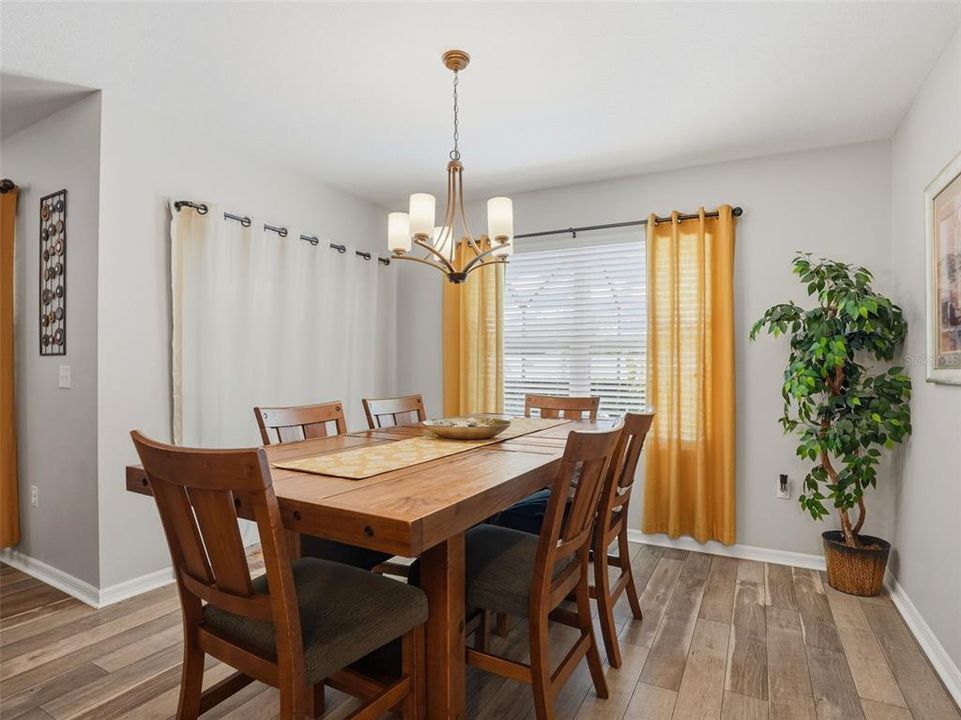 En Venta: $375,000 (3 camas, 2 baños, 1690 Pies cuadrados)