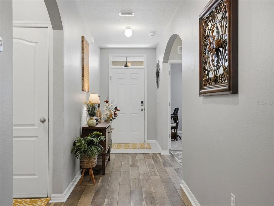 En Venta: $375,000 (3 camas, 2 baños, 1690 Pies cuadrados)