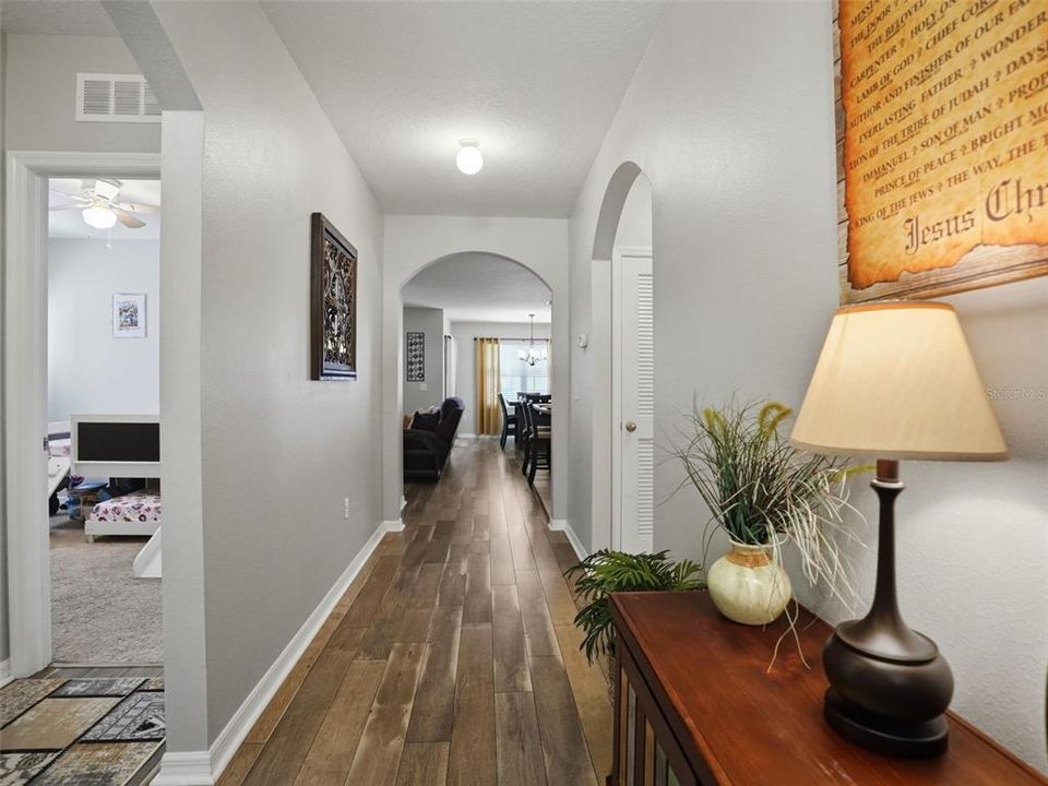 En Venta: $375,000 (3 camas, 2 baños, 1690 Pies cuadrados)