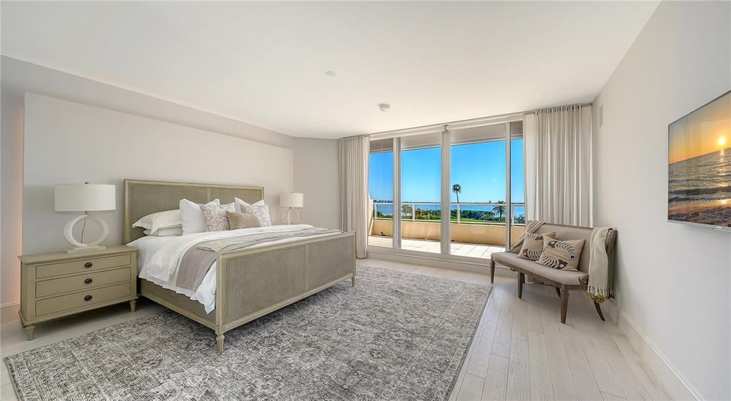 En Venta: $2,495,000 (3 camas, 3 baños, 2925 Pies cuadrados)