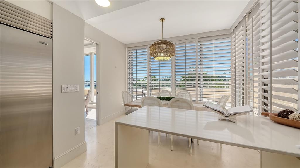 En Venta: $2,495,000 (3 camas, 3 baños, 2925 Pies cuadrados)