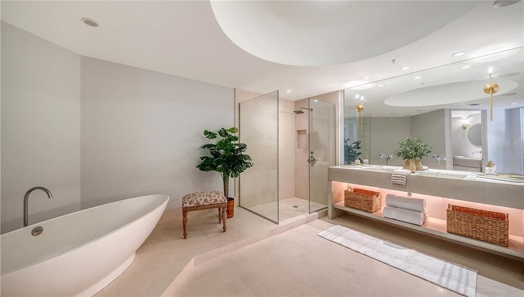 En Venta: $2,495,000 (3 camas, 3 baños, 2925 Pies cuadrados)