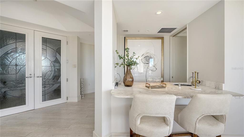 En Venta: $2,495,000 (3 camas, 3 baños, 2925 Pies cuadrados)
