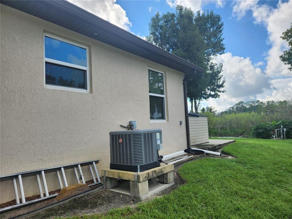 На продажу: $499,900 (2 спален, 2 ванн, 1185 Квадратных фут)