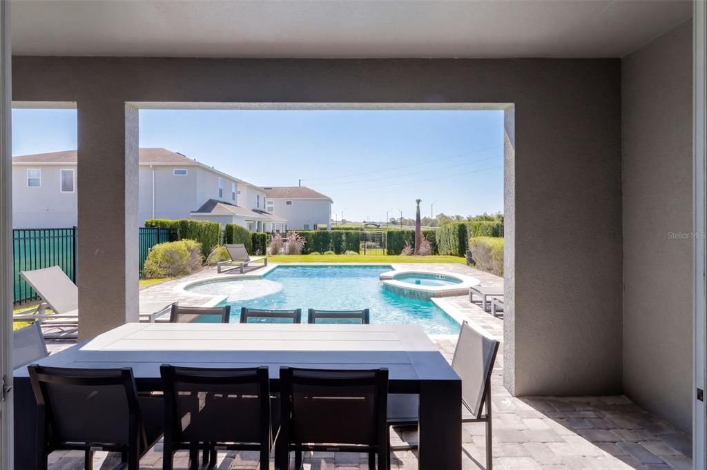 En Venta: $550,000 (5 camas, 4 baños, 2574 Pies cuadrados)
