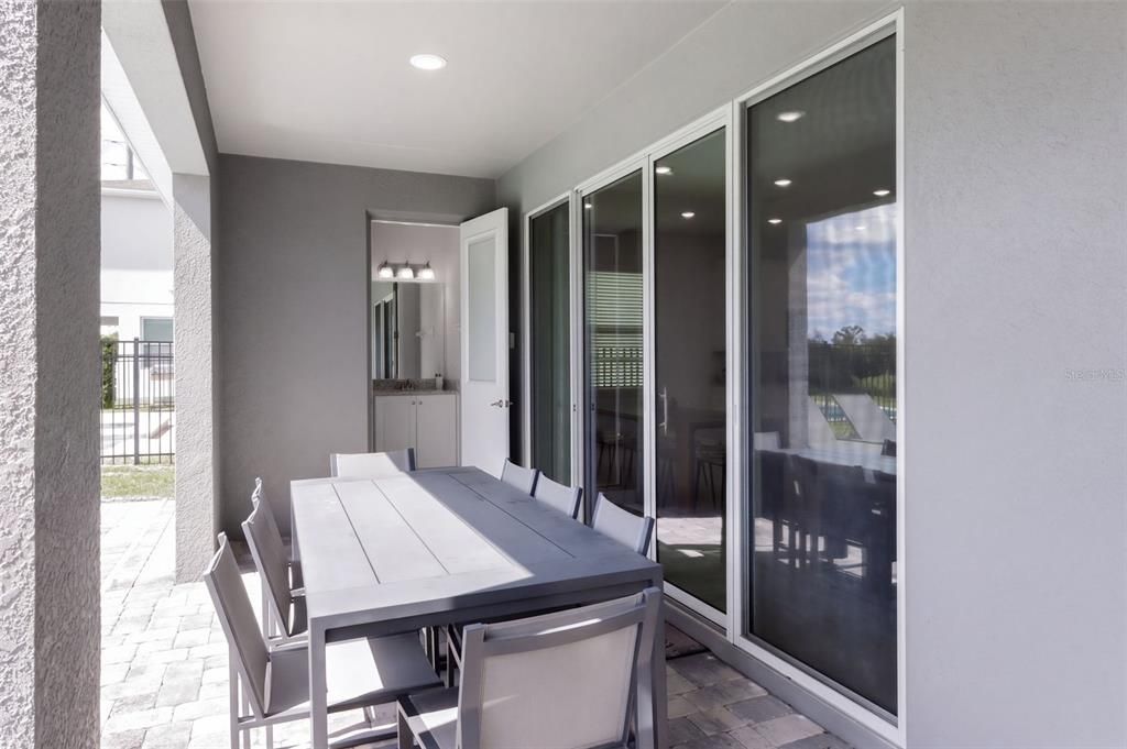 En Venta: $550,000 (5 camas, 4 baños, 2574 Pies cuadrados)