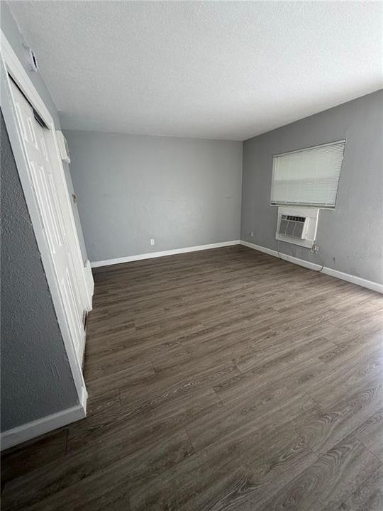 В аренду: $1,195 (0 спален, 1 ванн, 400 Квадратных фут)