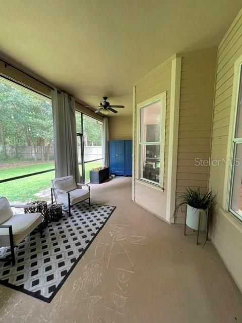 En Venta: $646,000 (4 camas, 3 baños, 2963 Pies cuadrados)