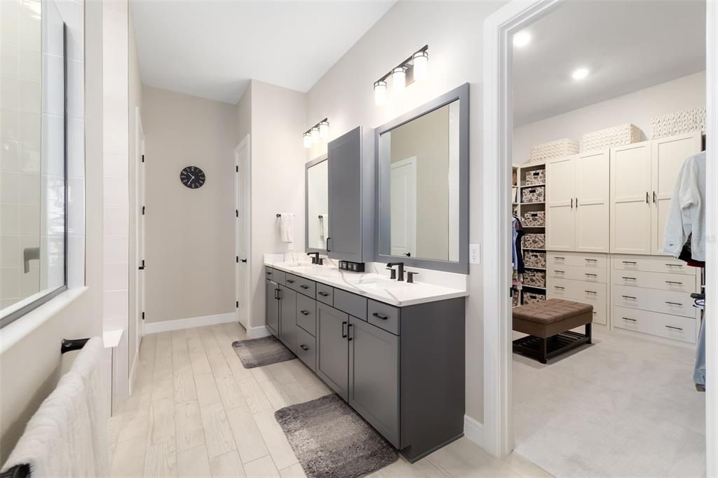 For Sale: $884,000 (3 beds, 3 baths, 2511 Square Feet)