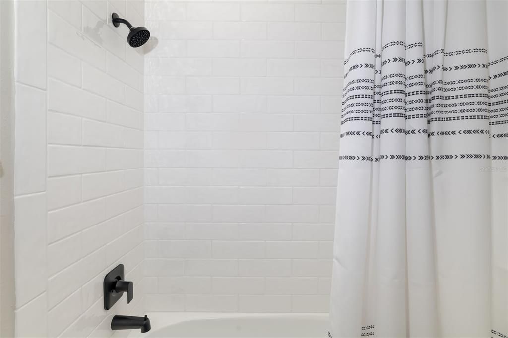 For Sale: $884,000 (3 beds, 3 baths, 2511 Square Feet)