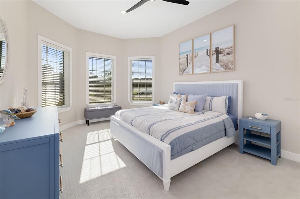 For Sale: $884,000 (3 beds, 3 baths, 2511 Square Feet)