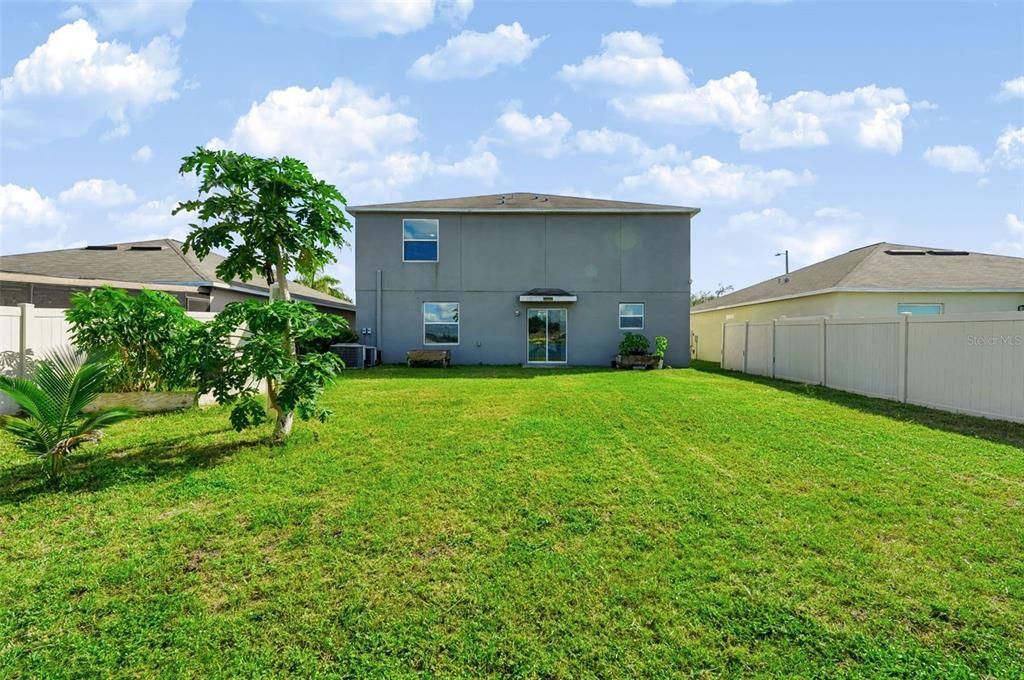 En Venta: $345,000 (4 camas, 2 baños, 2599 Pies cuadrados)