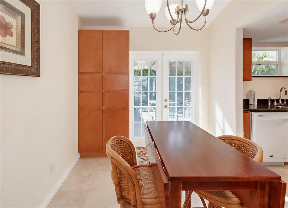 En Renta: $1,995 (2 camas, 1 baños, 1100 Pies cuadrados)