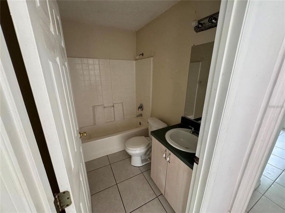 На продажу: $249,900 (3 спален, 2 ванн, 1104 Квадратных фут)