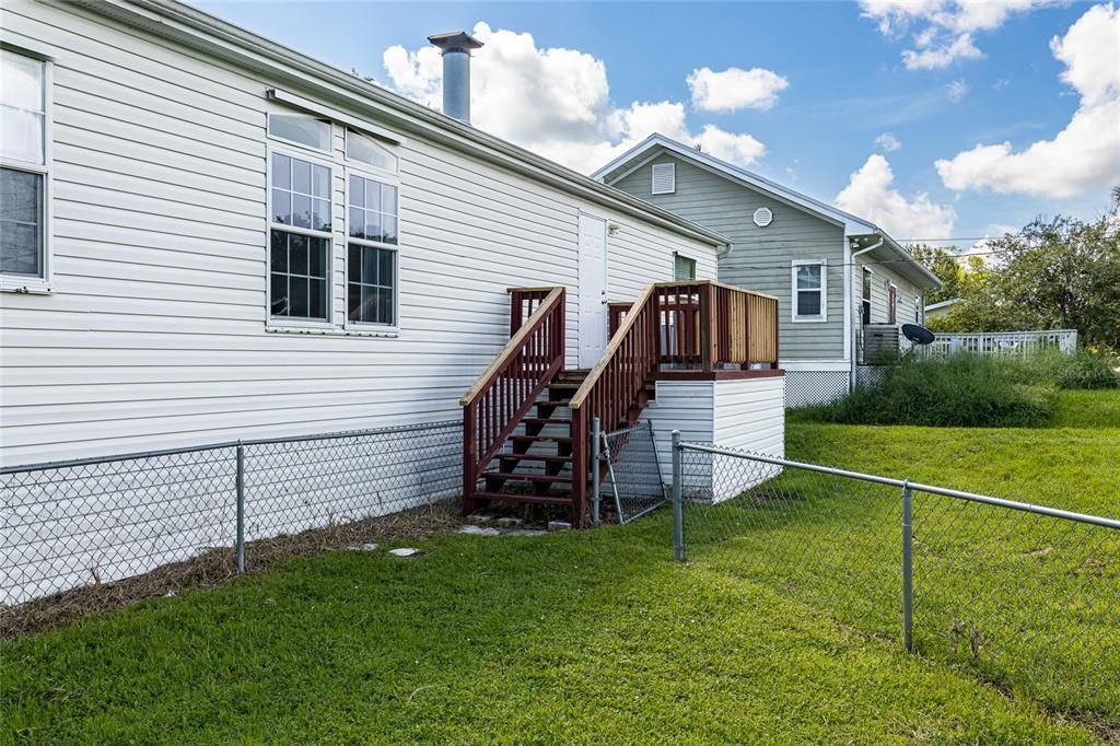 For Rent: $1,600 (3 beds, 3 baths, 1620 Square Feet)