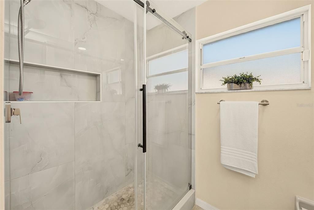 На продажу: $549,000 (3 спален, 2 ванн, 1626 Квадратных фут)
