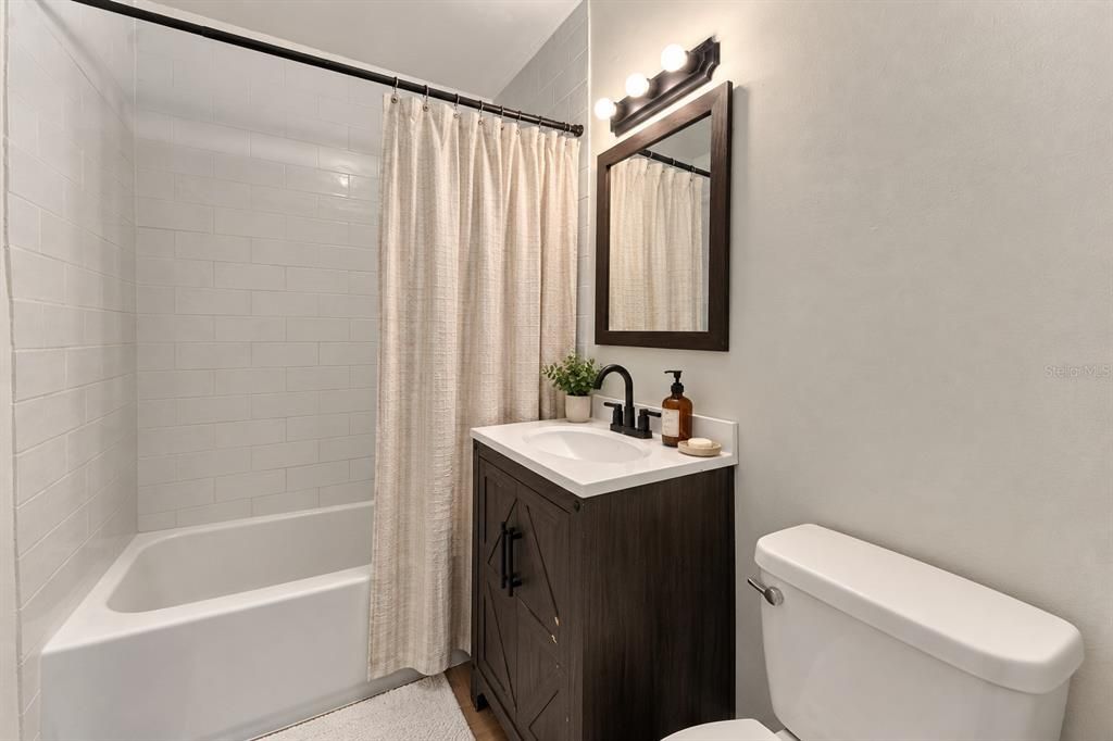 En Venta: $649,999 (3 camas, 2 baños, 1184 Pies cuadrados)