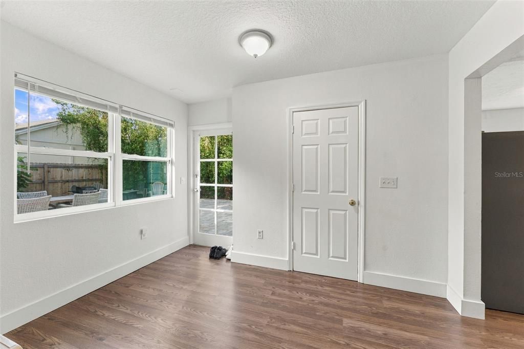 En Venta: $649,999 (3 camas, 2 baños, 1184 Pies cuadrados)
