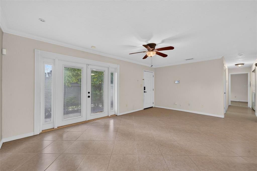 For Sale: $172,000 (2 beds, 2 baths, 960 Square Feet)