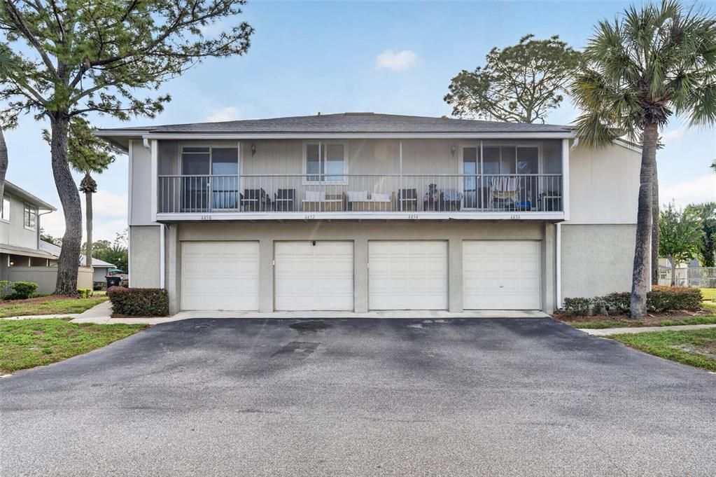 For Sale: $172,000 (2 beds, 2 baths, 960 Square Feet)
